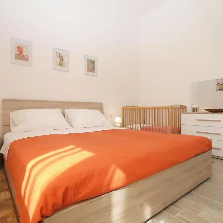 Apartment Lorena1611 Apartamento Pula